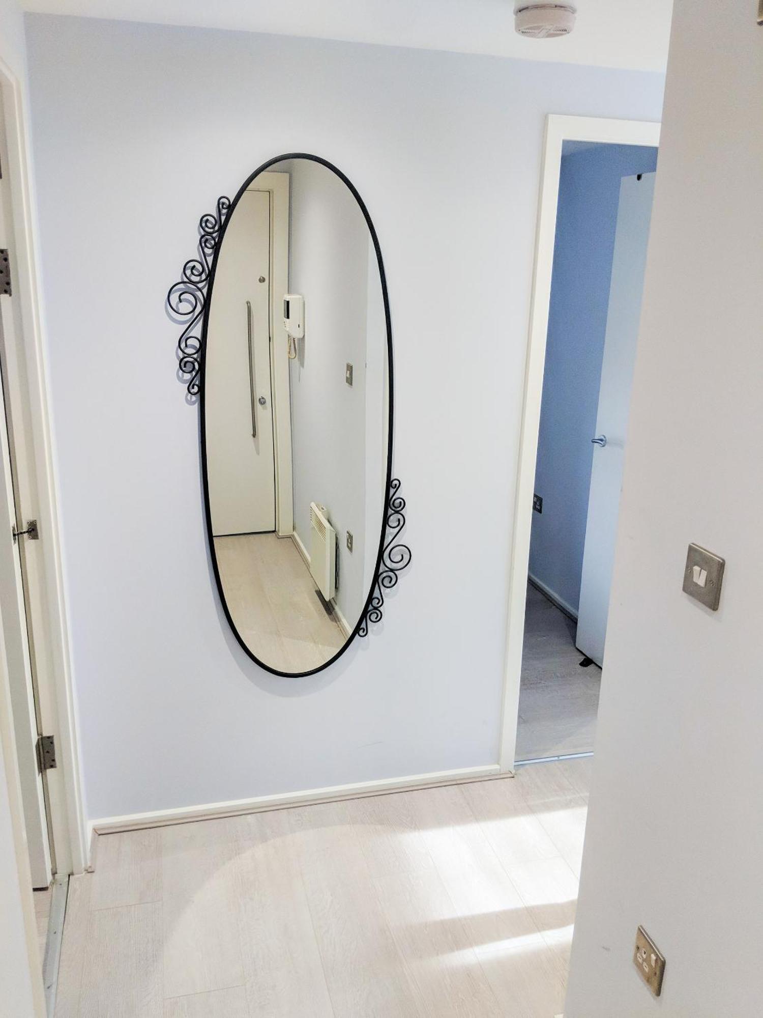 Lt Grove Apartment - Stratford London Bagian luar foto